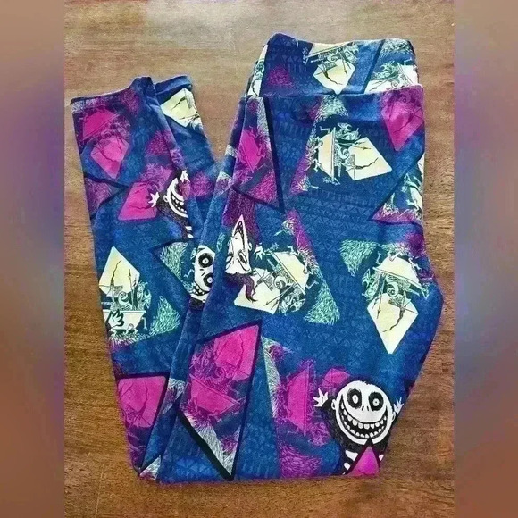 Luloroe tall and curvy nightmare before Christmas leggings - Picture 1 of 2